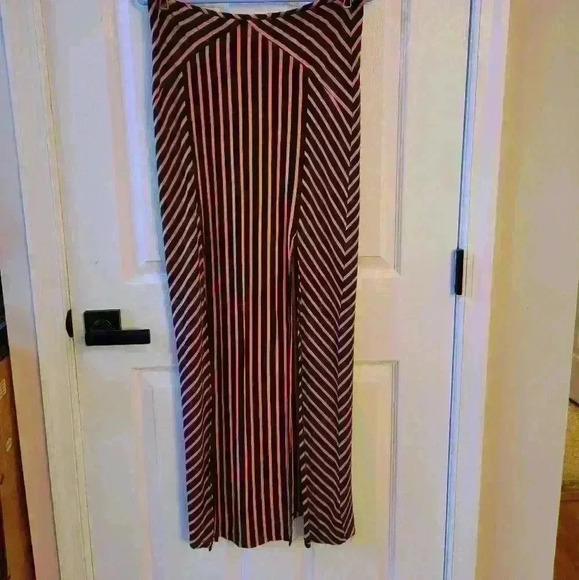 NWT Bebe Double Split Skirt Size Med - Picture 1 of 9